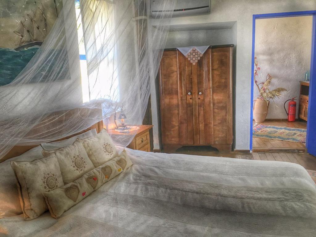 Dimitri Ada Evi & Restaurant Hotel Gokceada ภายนอก รูปภาพ